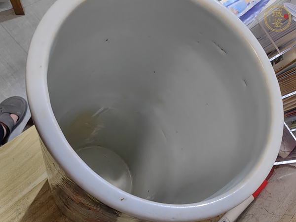 古玩陶瓷粉彩龍紋帽筒真品鑒賞圖