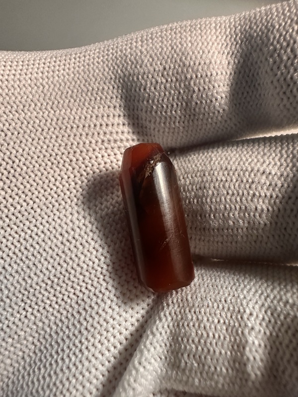 古玩玉器清代子彈頭瑪瑙珠拍賣，當(dāng)前價(jià)格50元