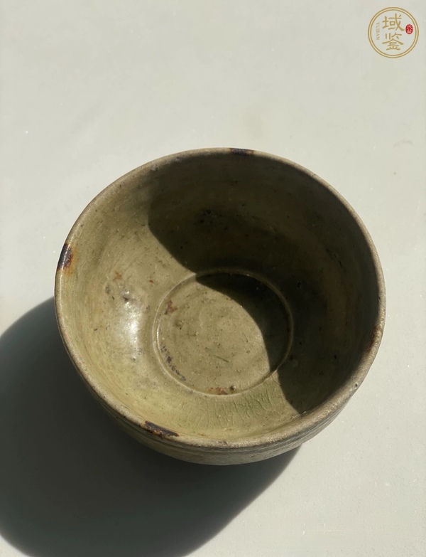 古玩陶瓷越窯青瓷茶碗真品鑒賞圖
