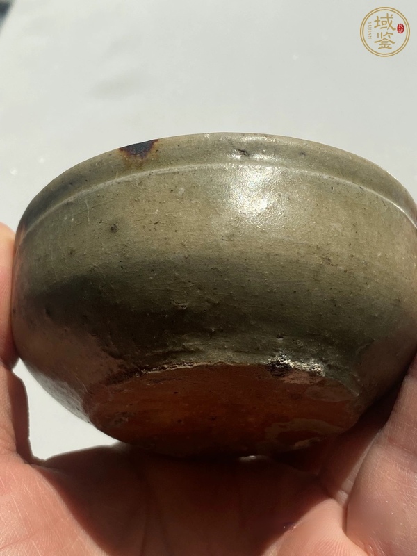 古玩陶瓷越窯青瓷茶碗真品鑒賞圖
