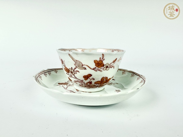 古玩陶瓷清康熙·礬紅雜寶花鳥描金花口杯碟真品鑒賞圖