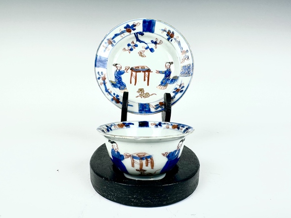 古玩陶瓷清康熙·青花礬紅描金人物仕女杯碟拍賣，當前價格2000元