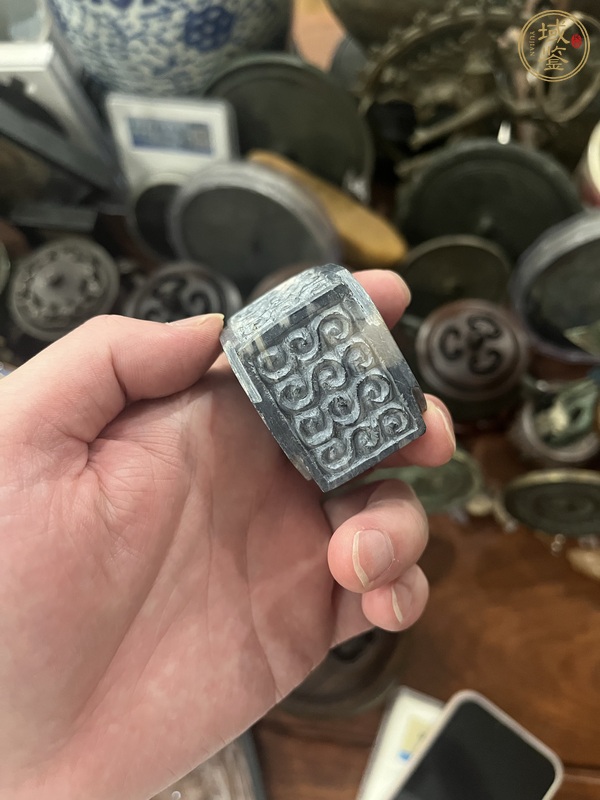 古玩玉器地方玉雕“卷云紋琮”真品鑒賞圖