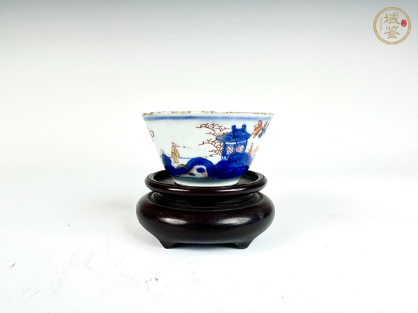 古玩陶瓷清康熙·青花加彩描金高仕亭臺樓閣馬蹄杯真品鑒賞圖