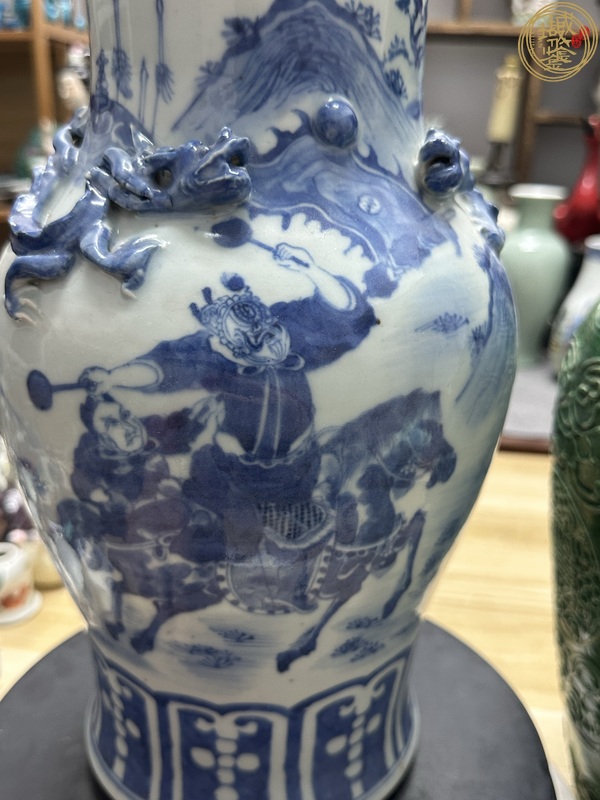 古玩陶瓷青花刀馬人物紋盤螭龍紋蓋瓶真品鑒賞圖