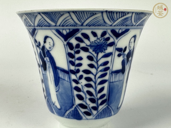 古玩陶瓷清光緒·青花仕女鈴鐺杯真品鑒賞圖