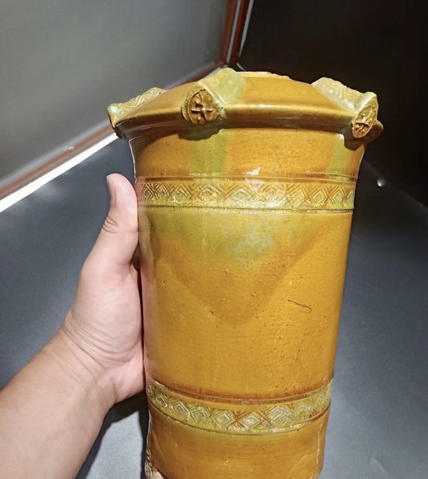 古玩陶瓷漢·黃釉飄彩糧倉拍賣,當前價格16000元