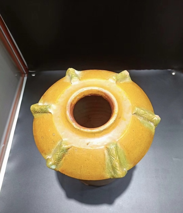 古玩陶瓷漢·黃釉飄彩糧倉拍賣，當前價格16000元