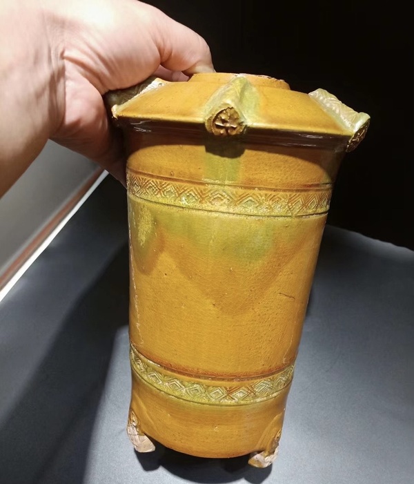 古玩陶瓷漢·黃釉飄彩糧倉拍賣,當前價格16000元