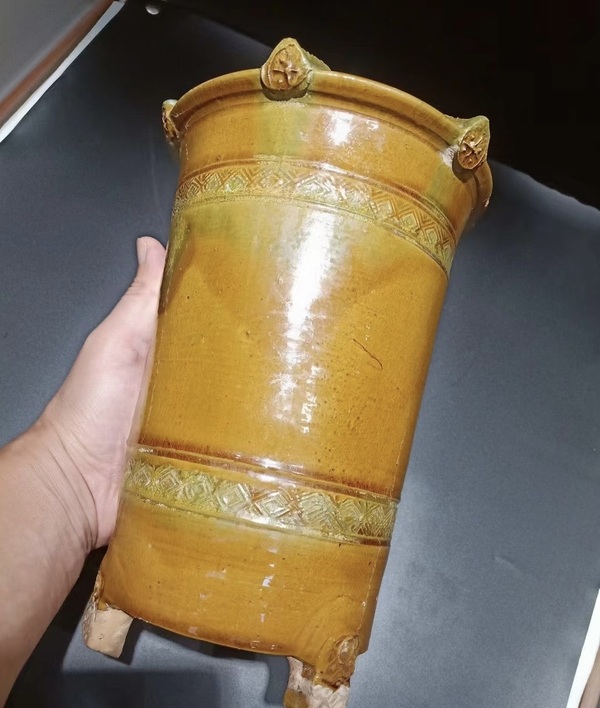 古玩陶瓷漢·黃釉飄彩糧倉拍賣,當前價格16000元