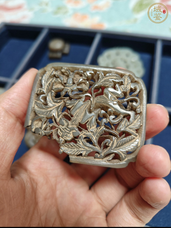 古玩玉器玉穿花螭龍紋帶板殘件真品鑒賞圖
