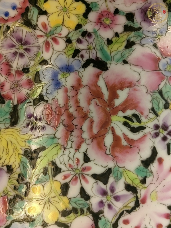古玩陶瓷百花不落地粉彩盤真品鑒賞圖