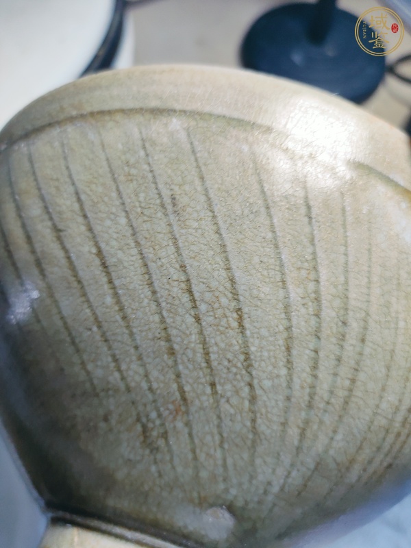 古玩陶瓷金村窯青釉刻花碗真品鑒賞圖