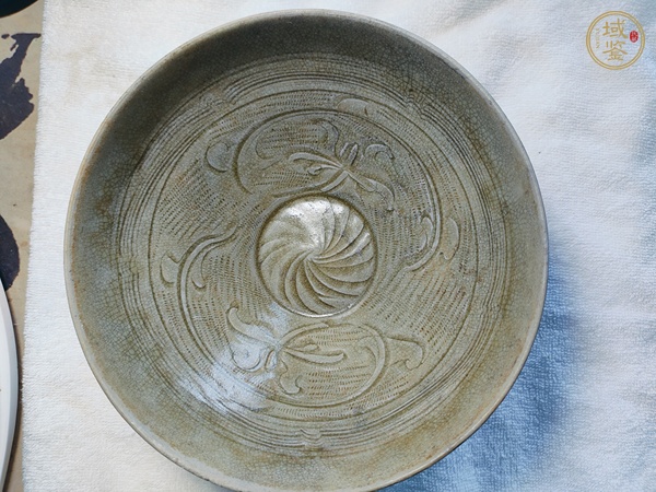 古玩陶瓷金村窯青釉刻花碗真品鑒賞圖