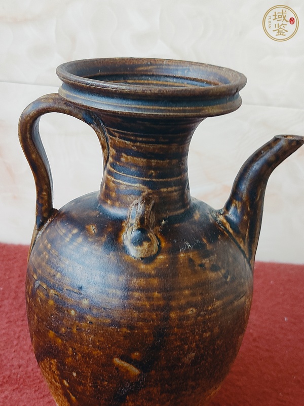 古玩陶瓷褐釉執(zhí)壺真品鑒賞圖