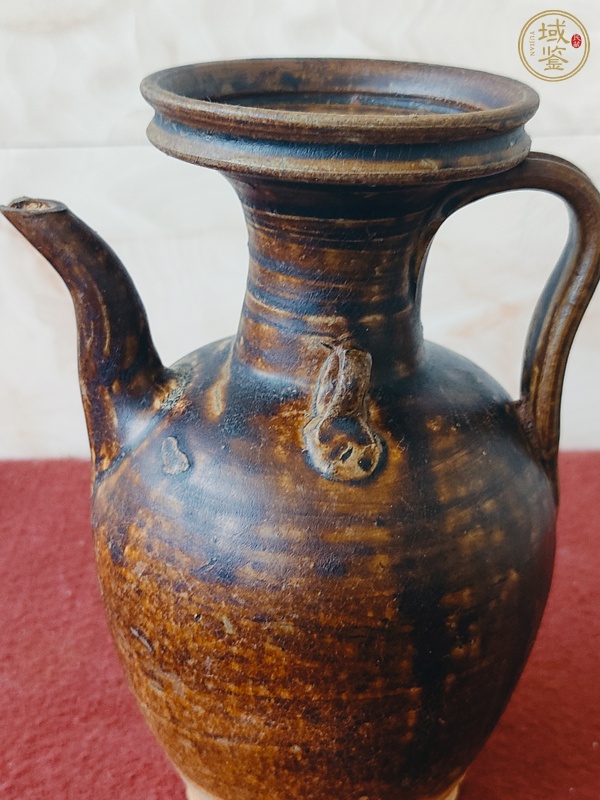 古玩陶瓷褐釉執(zhí)壺真品鑒賞圖