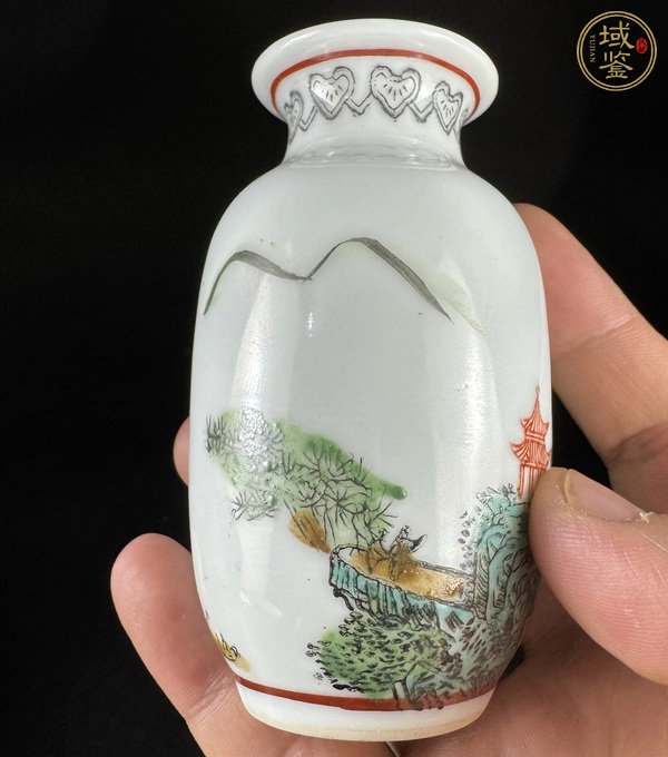 古玩陶瓷粉彩山水人物撇口瓶真品鑒賞圖