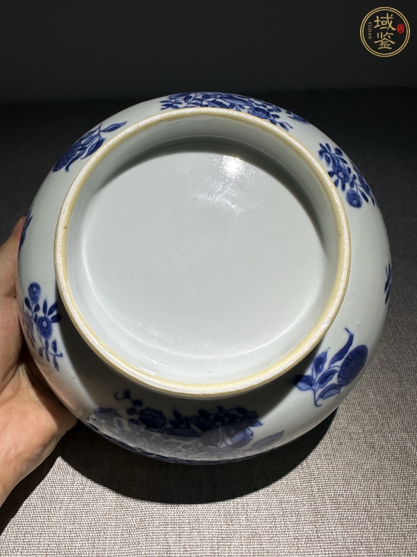 古玩陶瓷花卉紋青花碗真品鑒賞圖