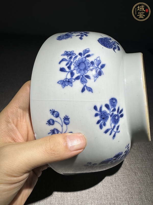 古玩陶瓷花卉紋青花碗真品鑒賞圖