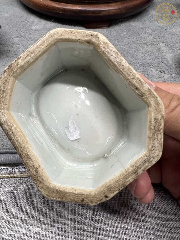 古玩陶瓷青花加彩人物紋高足盤真品鑒賞圖