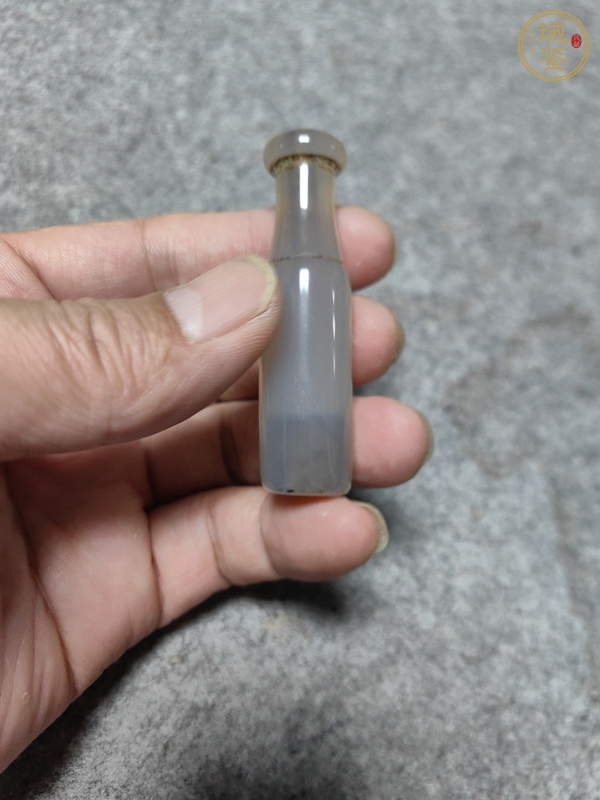 古玩玉器瑪瑙煙嘴真品鑒賞圖