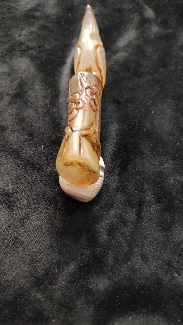 古玩玉器瑪瑙喜上眉梢拍賣，當前價格399元
