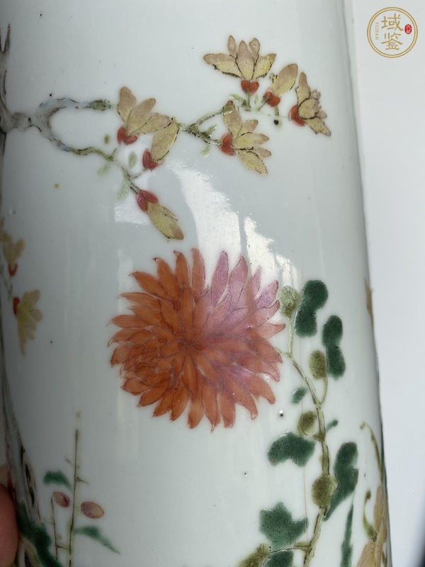 古玩陶瓷花卉紋粉彩帽筒真品鑒賞圖