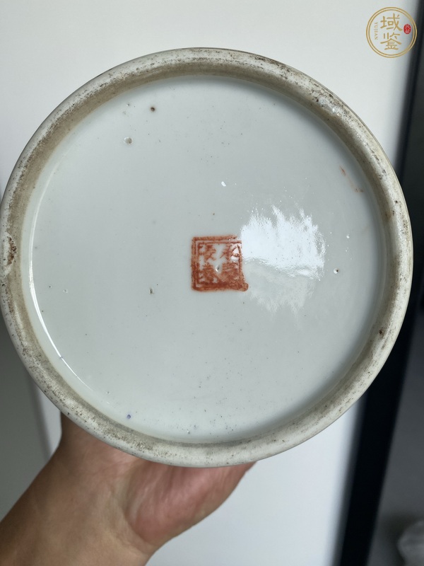 古玩陶瓷花卉紋粉彩帽筒真品鑒賞圖