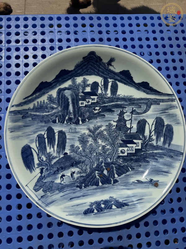 古玩陶瓷青花山水人物紋盤真品鑒賞圖