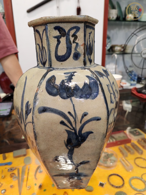 古玩陶瓷民國青花瓶真品鑒賞圖