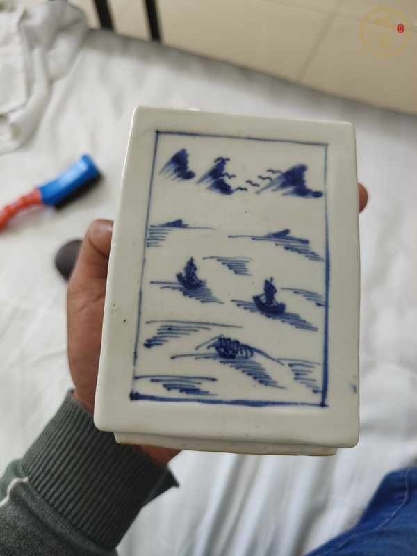 古玩陶瓷青花山水人物紋茶葉罐真品鑒賞圖
