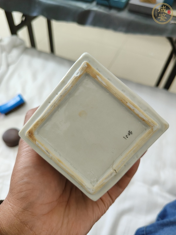 古玩陶瓷青花山水人物紋茶葉罐真品鑒賞圖