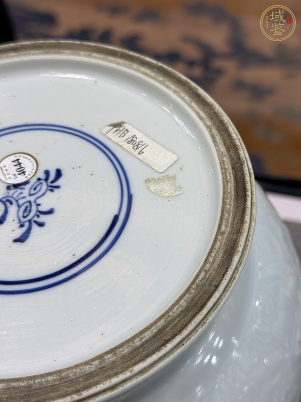 古玩陶瓷白釉印花輔首尊真品鑒賞圖