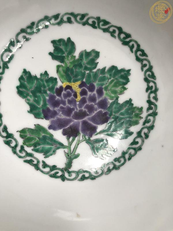 古玩陶瓷清晚期時期斗彩花卉紋碗真品鑒賞圖