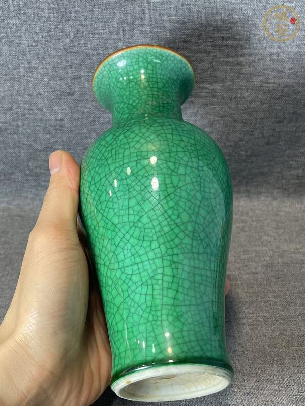 古玩陶瓷綠哥釉觀音瓶真品鑒賞圖
