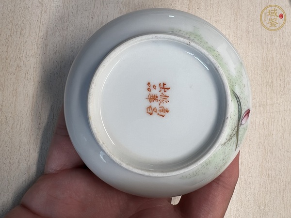 古玩陶瓷民國 熊云輝繪新粉彩人物紋印泥盒真品鑒賞圖