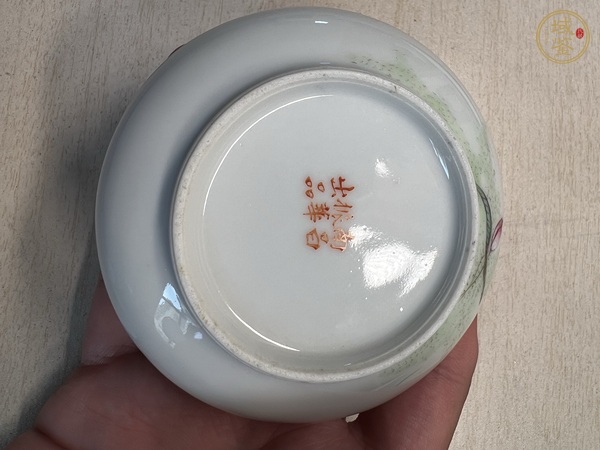 古玩陶瓷粉彩人物印尼盒真品鑒賞圖