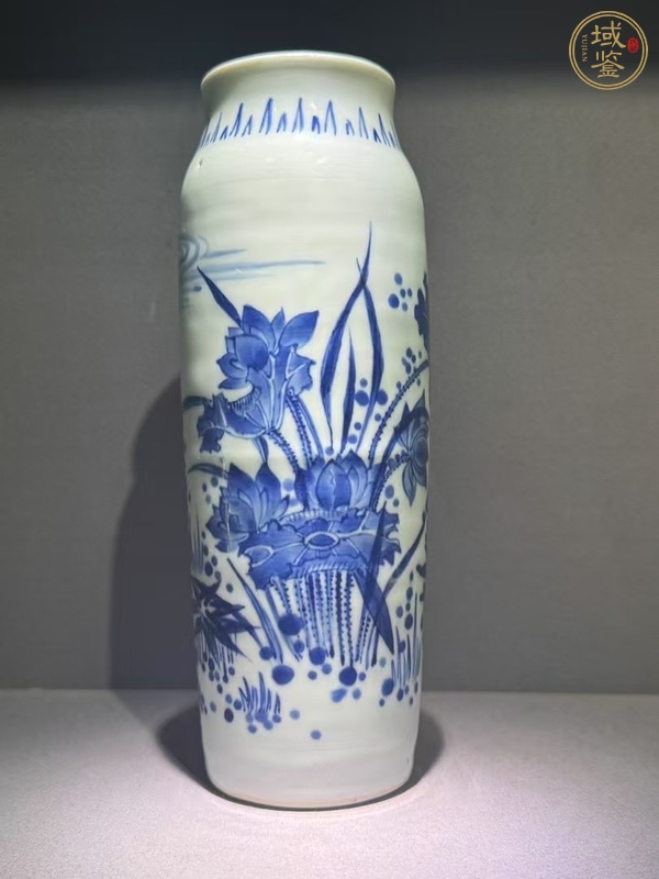 古玩陶瓷青花花卉紋筒瓶真品鑒賞圖