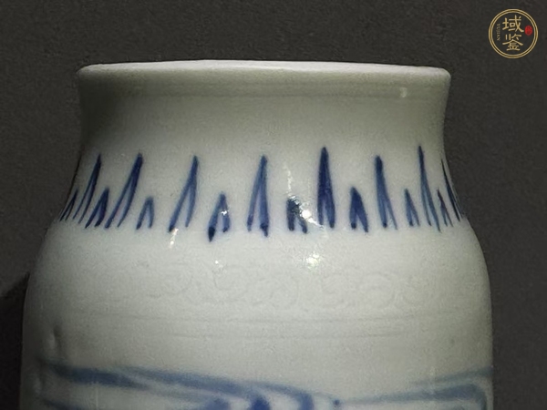古玩陶瓷青花花卉紋筒瓶真品鑒賞圖