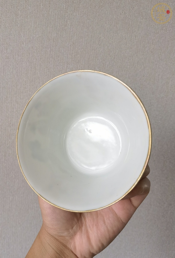 古玩陶瓷粉彩人物故事杯真品鑒賞圖