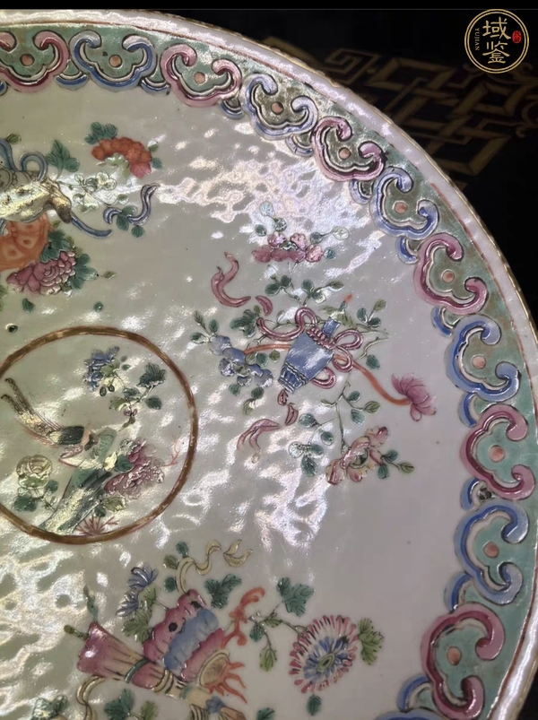 古玩陶瓷粉彩花鳥八寶紋盤真品鑒賞圖