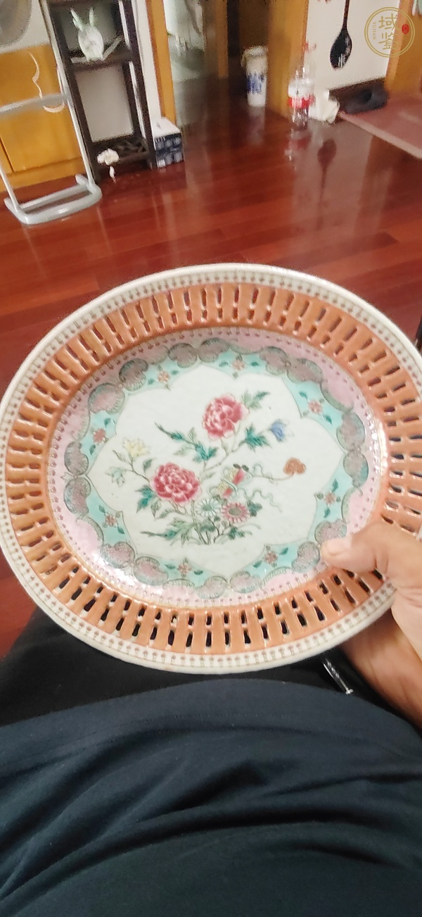 古玩粉彩鏤空盤(pán)真品鑒賞圖