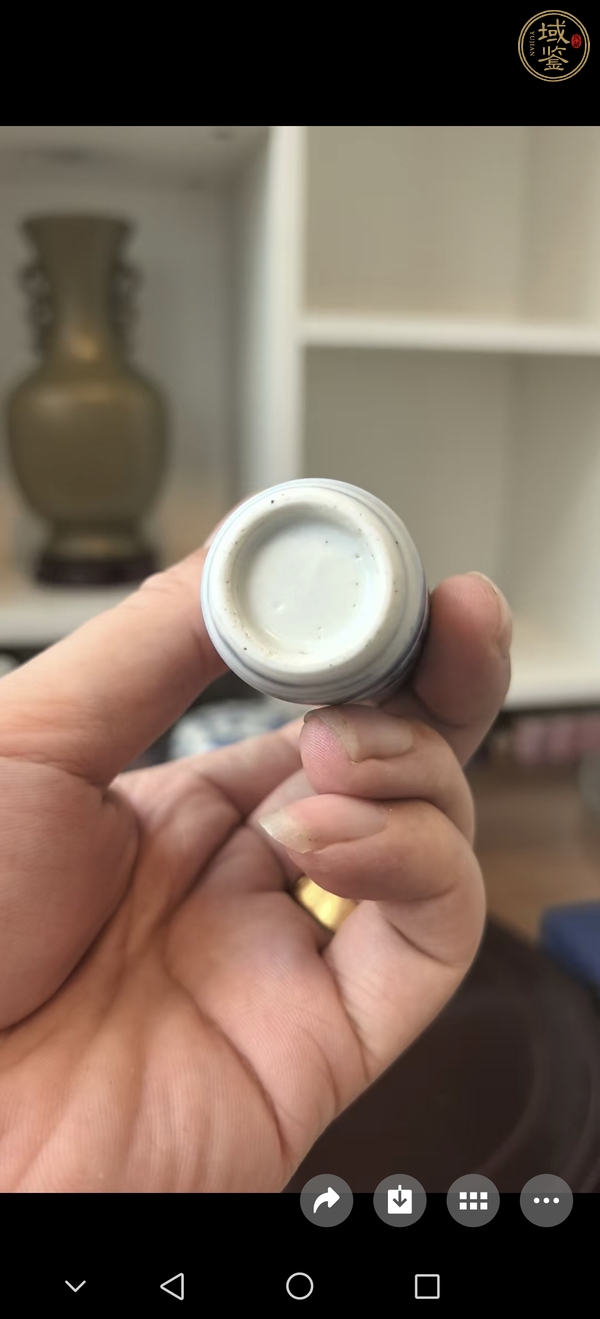 古玩柳蔭棲馬紋青花鼻煙壺真品鑒賞圖