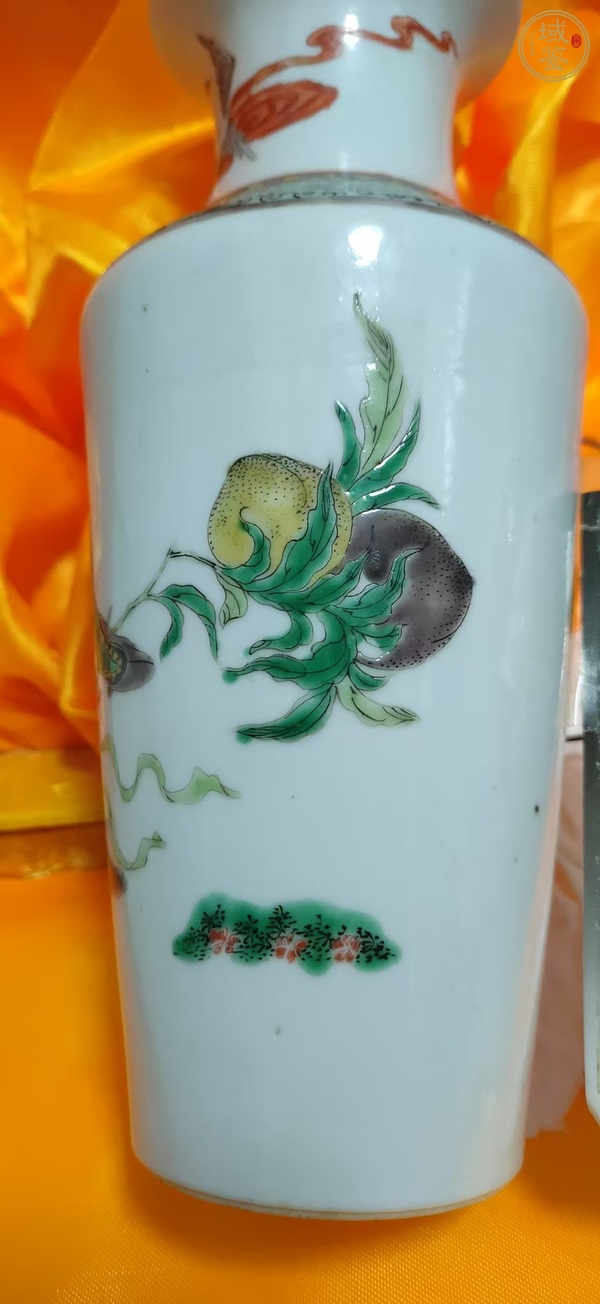 古玩陶瓷五彩小棒槌瓶真品鑒賞圖