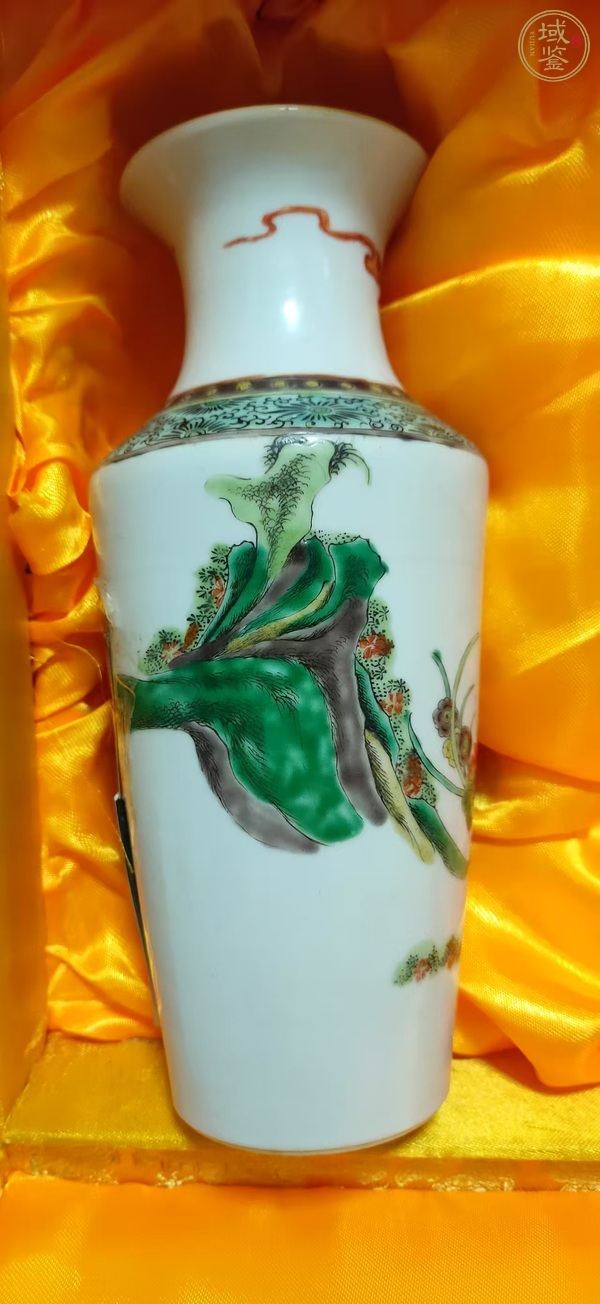 古玩陶瓷五彩小棒槌瓶真品鑒賞圖