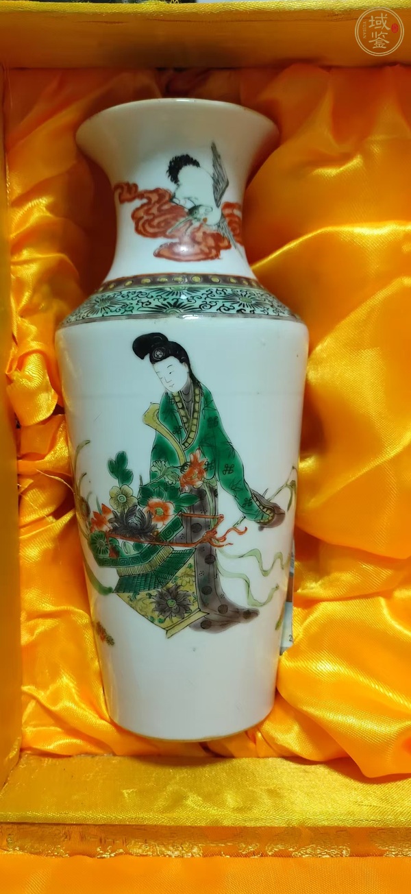 古玩陶瓷五彩小棒槌瓶真品鑒賞圖