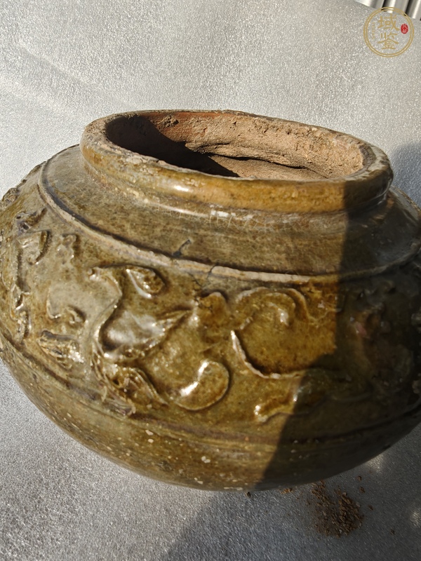 古玩陶瓷綠釉跑獸罐真品鑒賞圖