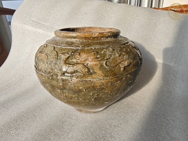 古玩陶瓷綠釉跑獸罐真品鑒賞圖