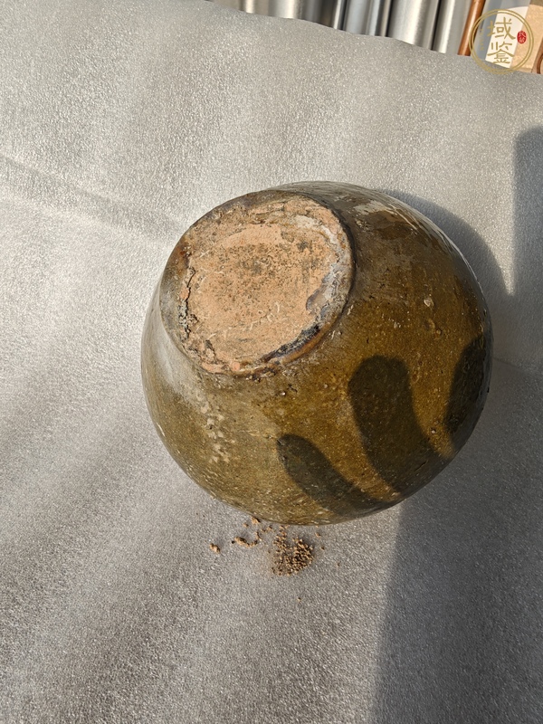 古玩陶瓷綠釉跑獸罐真品鑒賞圖