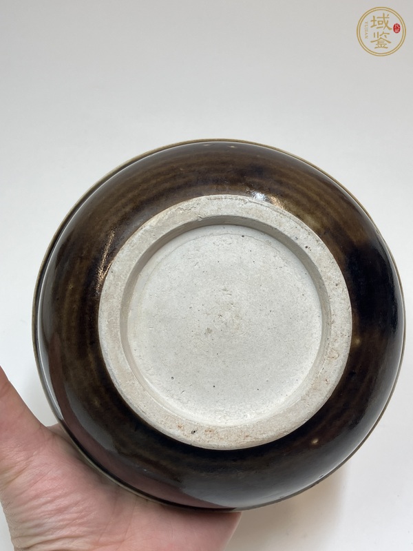 古玩陶瓷褐釉碗真品鑒賞圖